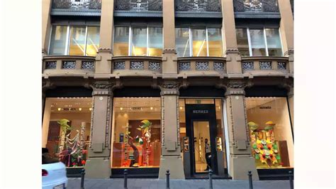 hermes corriere filiale napoli|Boutiques Hermès Italia .